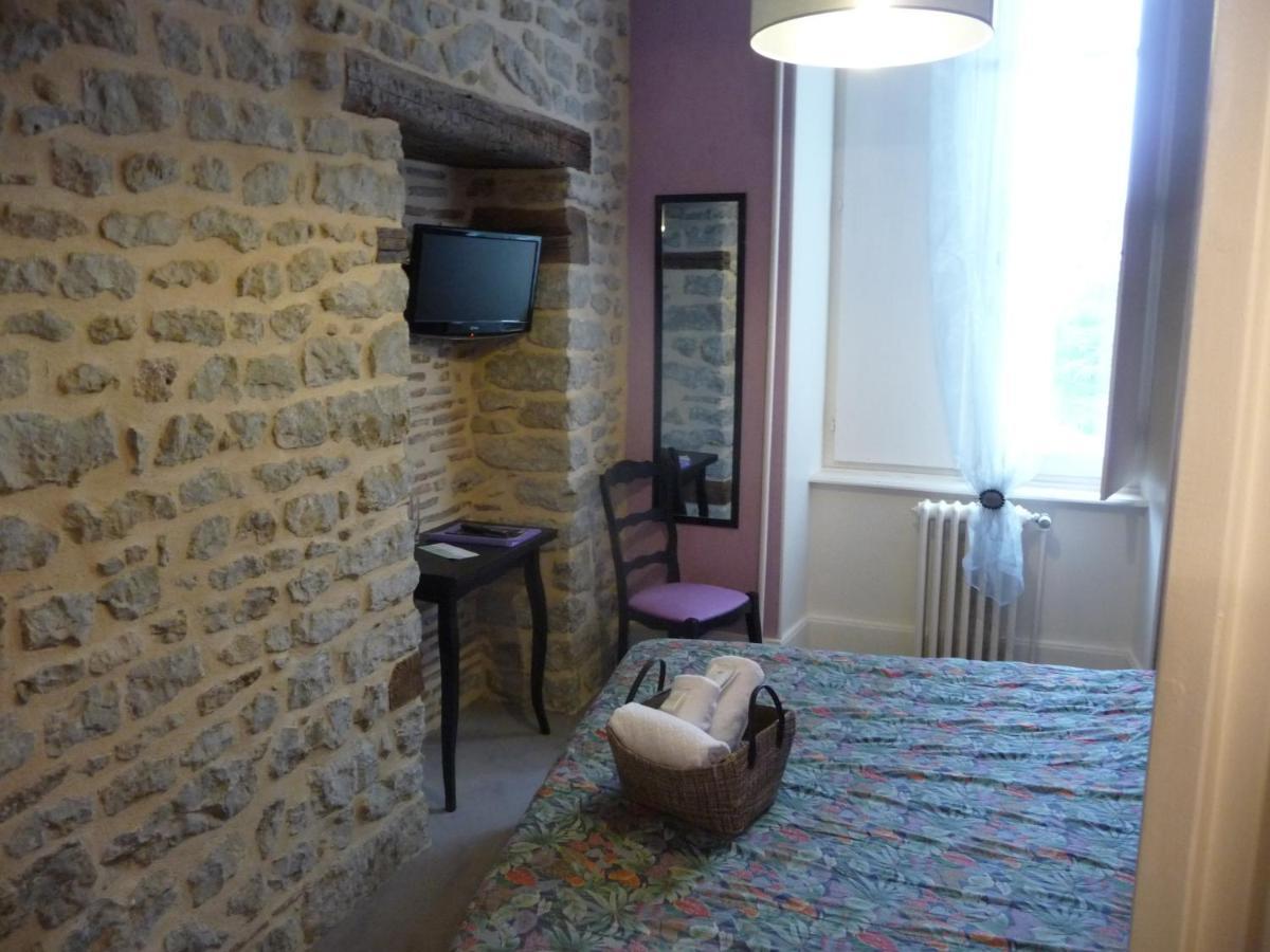 Hotel Du Commerce Semur-en-Auxois Room photo